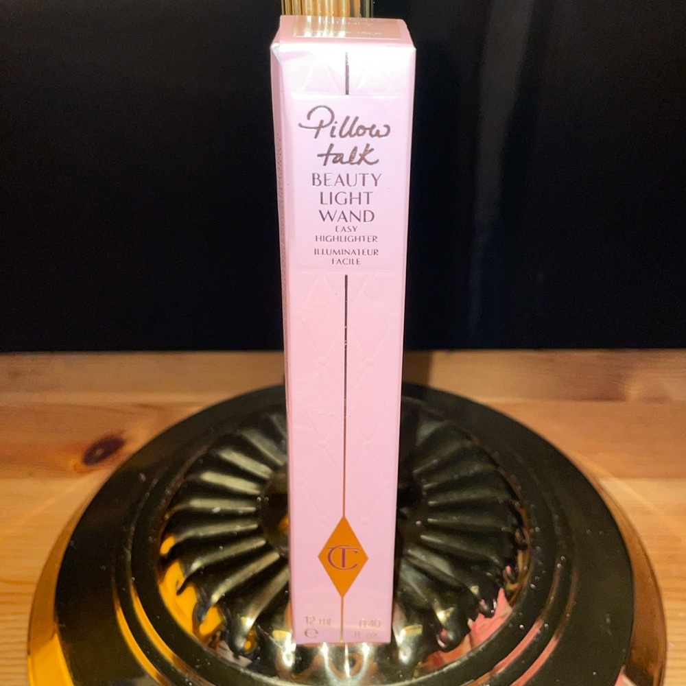 Charlotte Tilbury Pillow Talk Beauty Light Wand • Viral TikTok Blush Highlighter